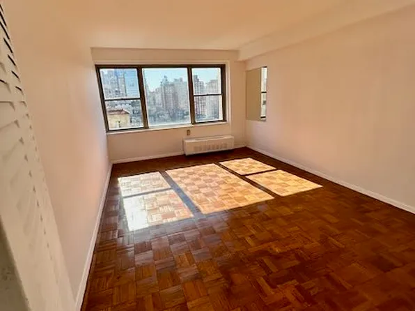 15 West 72nd Street image 6 of 17