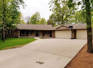 2207 Clarence Ct, Plover, WI 54467