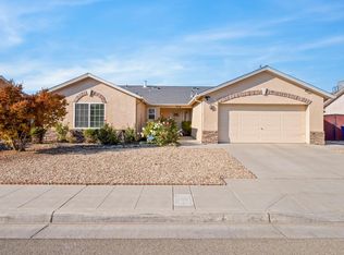 2425 N Tracy Ave, Fresno, CA 93722