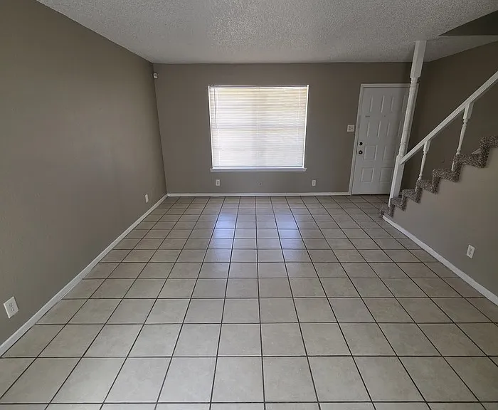4401 Crockett Ave #A — Photo 6