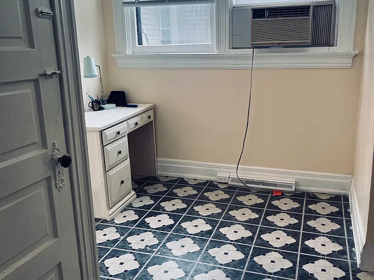 3747 Paxton Ave #1 — Photo 7