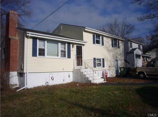 1890 Old Town Rd, Trumbull, CT 06611