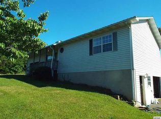 1449 Twin Oaks Rd, Sevierville, TN 37876