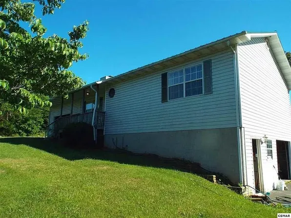 1449 Twin Oaks Rd, Sevierville, TN 37876