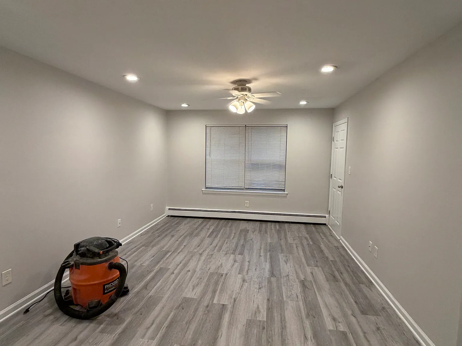2 bed, 900 sqft, $1,750 — Photo 4