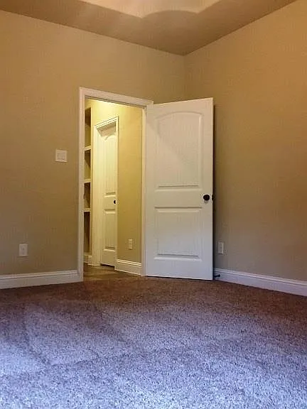 2675 Roger Williams Dr — Photo 15