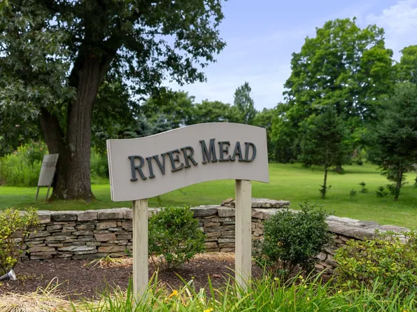 22 River View, Avon, CT 06001