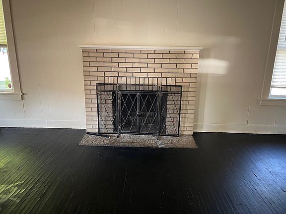 5th image of 1425 Auburn St