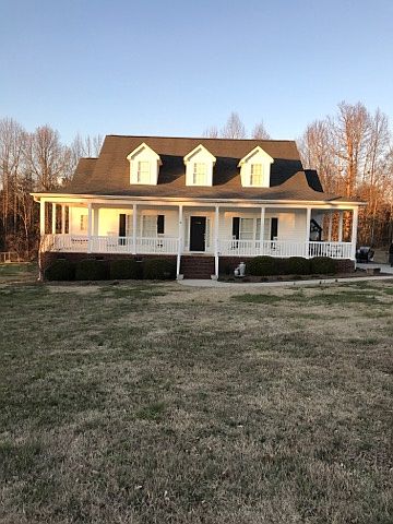 1st image of 1742 Dr Saye Ln
