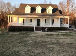 1742 Dr Saye Ln, Sharon, SC 29742