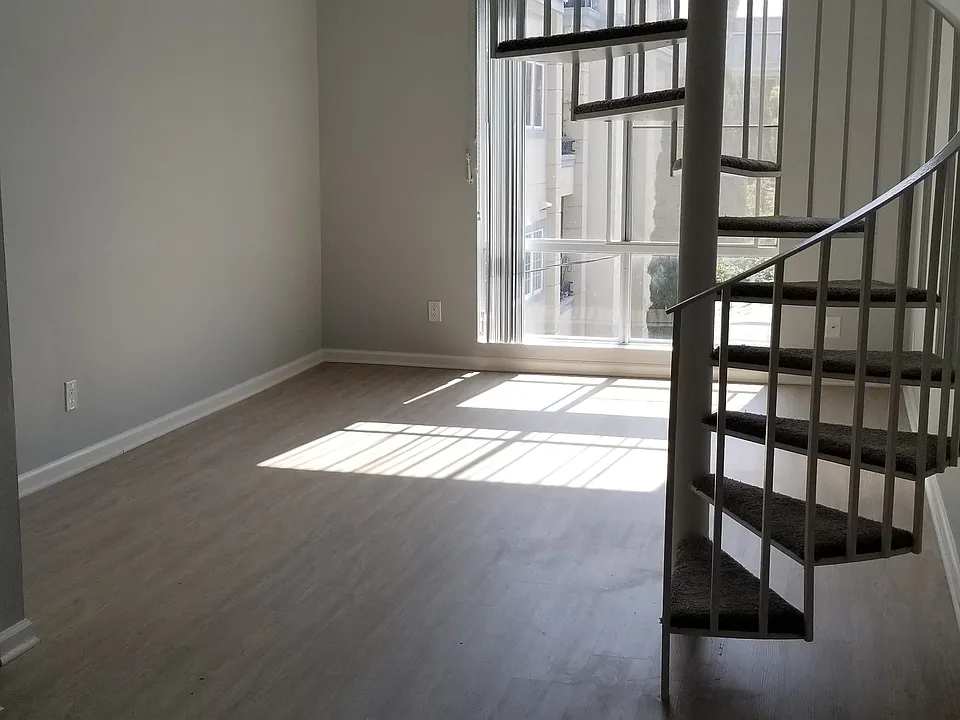 1375 Midvale Apartments
