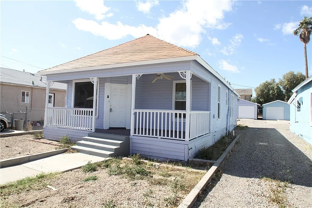 2 bed, 1096 sqft, $1,000 — Photo 1