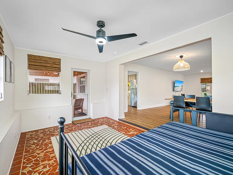 1679 Leisure Dr — Photo 12