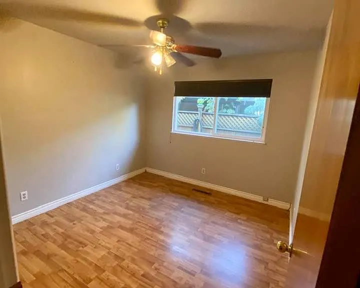 801 Runyan Dr — Photo 16