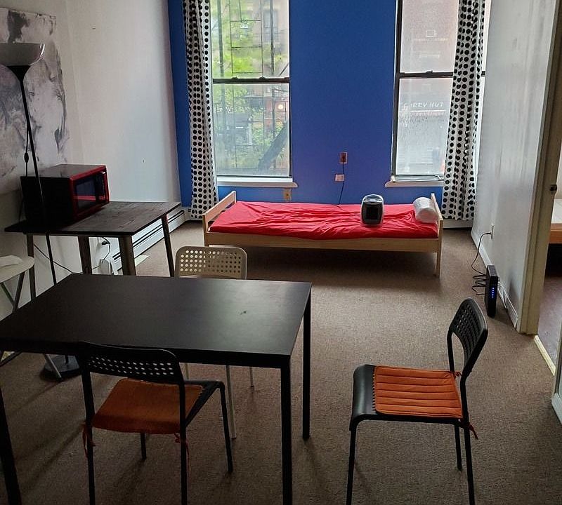 2nd image of 531 9th Ave APT 2