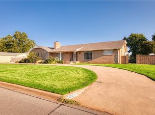 1305 Walters Way, Elk City, OK 73644