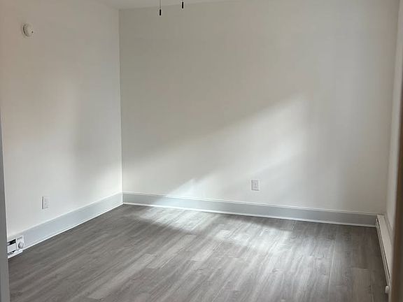 3rd image of 107 N Furnace St