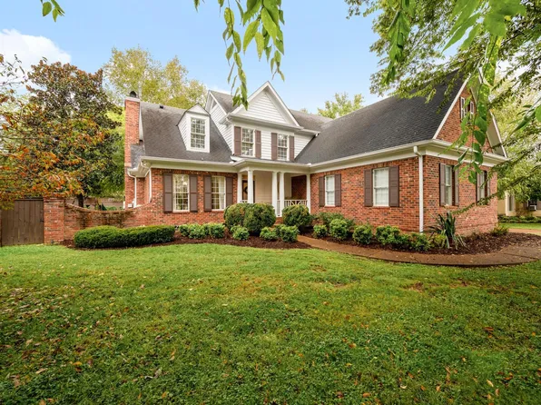 1011 Glasgow Dr, Murfreesboro, TN 37130