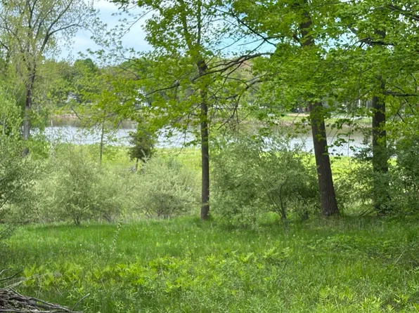 615 Stacey Ct, Gladwin, MI 48624