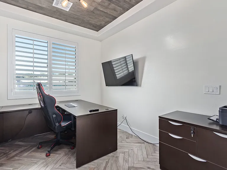 12152 W Winslow Ave — Photo 26