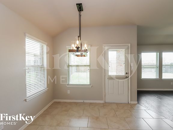 3rd image of 3139 McDonough Way