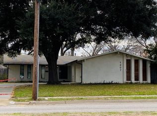 1607 N Waterview Dr, Richardson, TX 75080