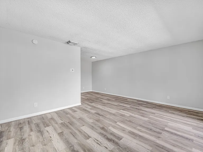 1295 Santa Rosa St #8 — Photo 3
