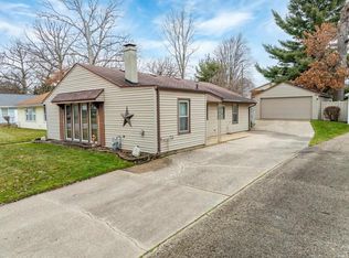 226 Ardennes Ave, Mishawaka, IN 46545