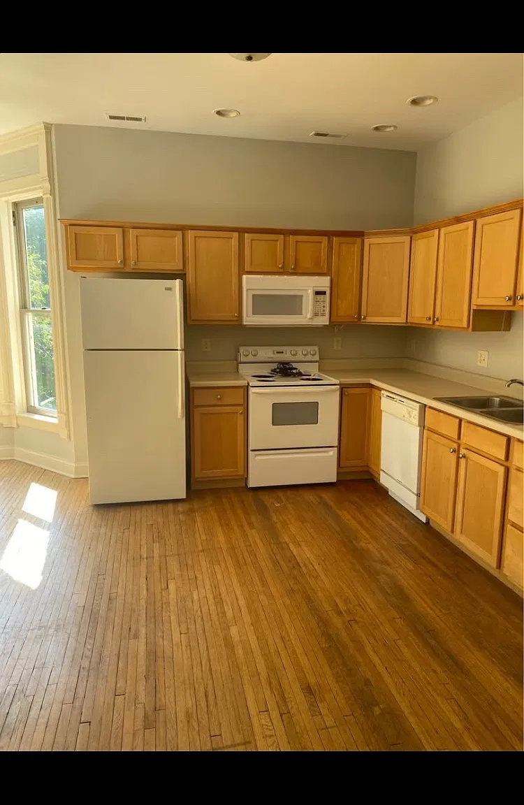 2 bed, 1.5 bath, $1,200 — Photo 4