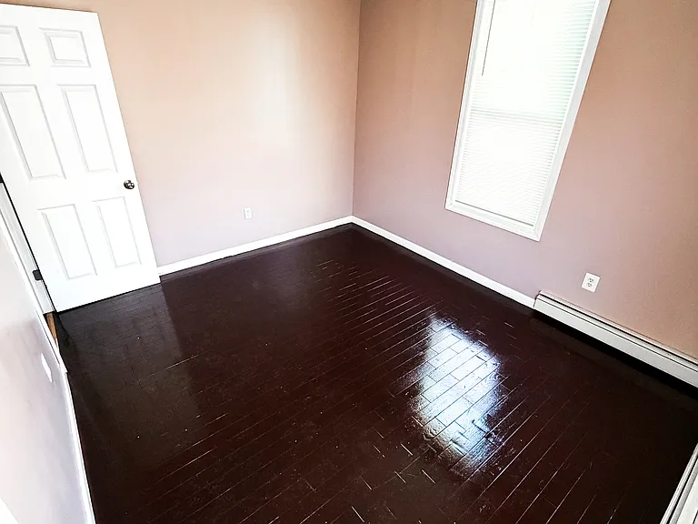 323 Glenwood Ave #1 — Photo 10