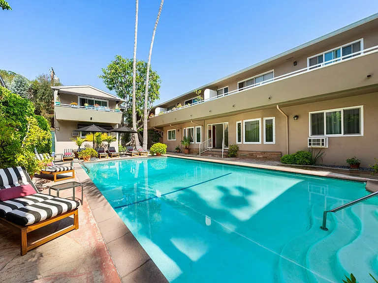 1330 N Crescent Heights Blvd #16A — Photo 24
