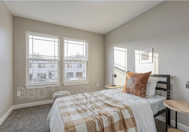 2912 S Harvard Ave #C — Photo 7