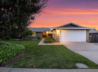 911 Palisade Dr, Martinez, CA 94553