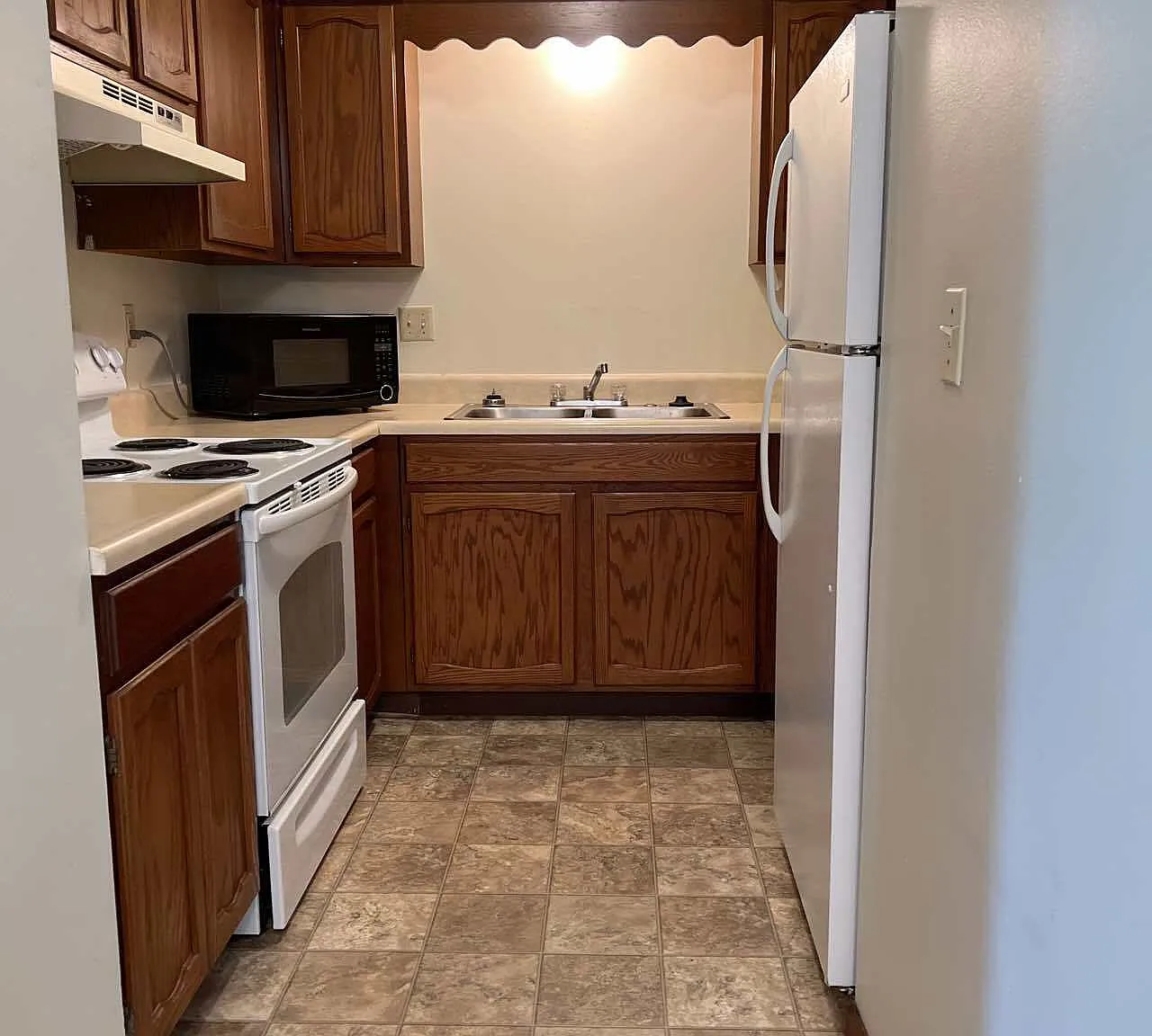 700 South Holden Street — Photo 3