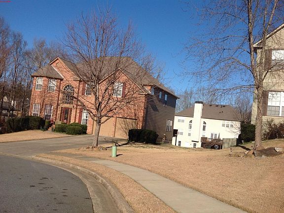 3rd image of 410 Martin Glen Way
