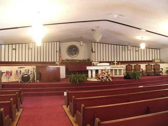 2nd image of 1718 Myrtle Ave
