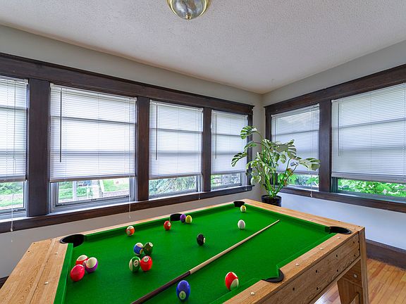 4th image of 419 W Franklin Ave #2