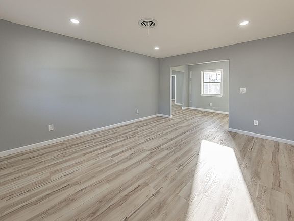 2nd image of 5409 Avenue D