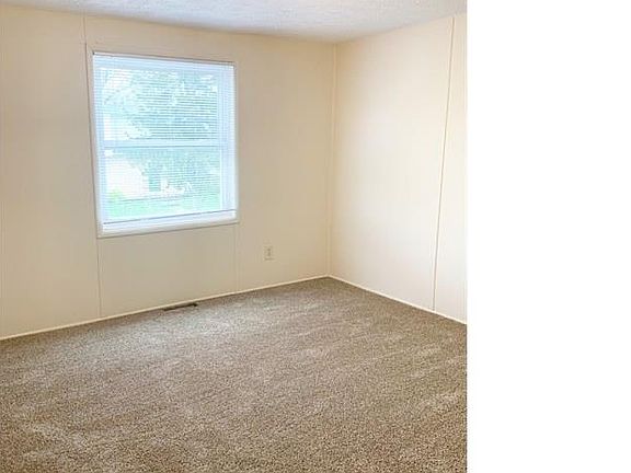 3rd image of 1065 Catskill Dr