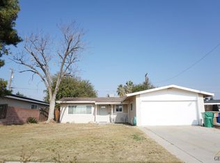 908 McGregor Ave, Bakersfield, CA 93308