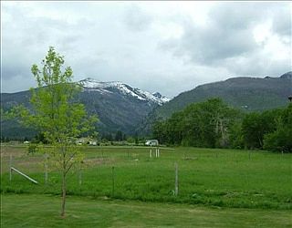 2nd image of 428 Wildflower Ln