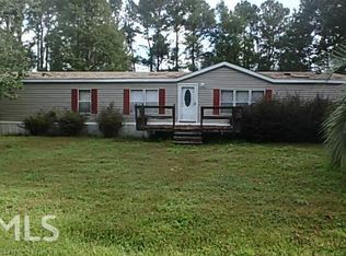 151 Queens Ave, Woodbine, GA 31569