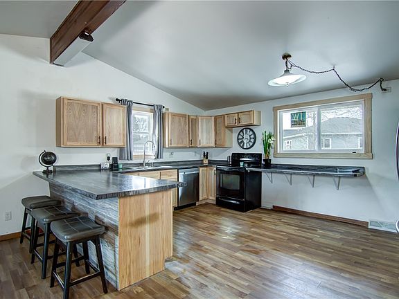 5th image of 1834 Cameron Street