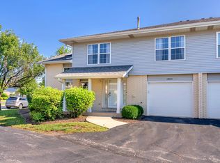 17025 Circle Dr W, Tinley Park, IL 60477