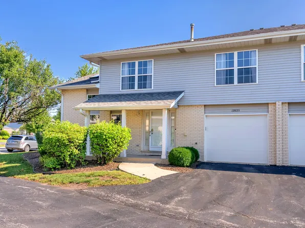 17025 Circle Dr W, Tinley Park, IL 60477