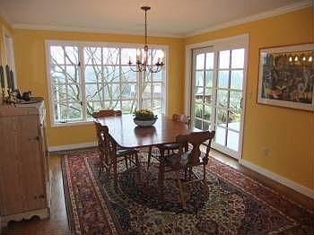 5th image of 5075 Harold Pl NE