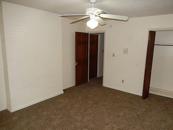 4th image of 1466 Groveland Hills Dr