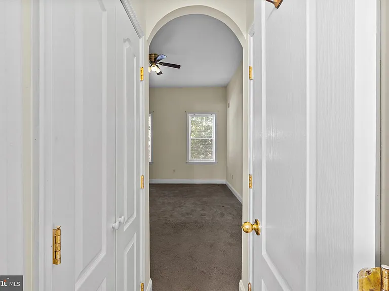 514 N Milton Ave — Photo 17