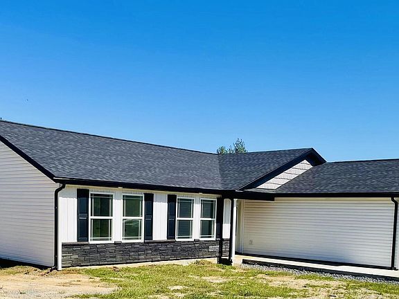 3rd image of 301 Olivia Dr
