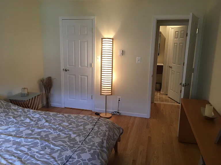 1501 Ocean Ave #B23 — Photo 11